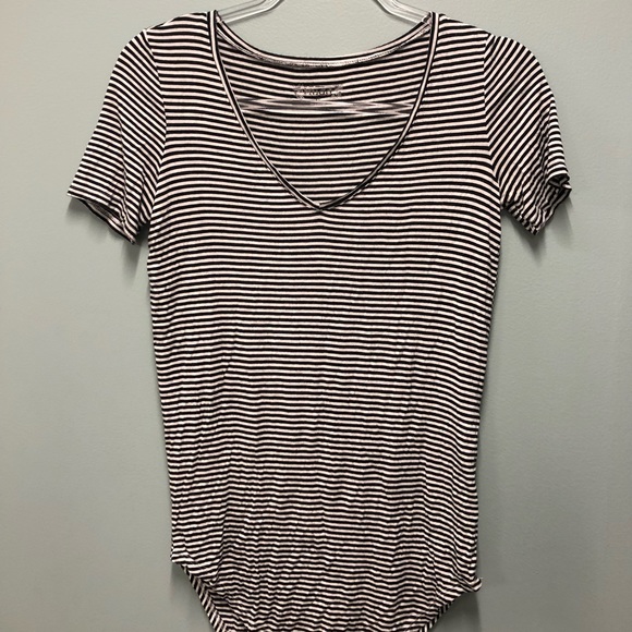 Mudd Striped V-Neck Top - Picture 1 of 3